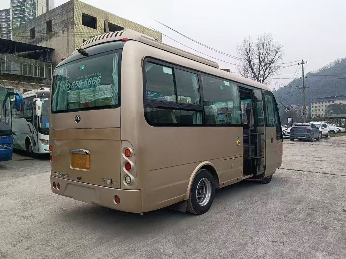 國六19座中型B照可開宇通6609型客車圖片