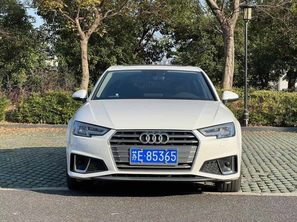 奧迪 奧迪A4L  2019款 35 TFSI 進(jìn)取型 國V圖片