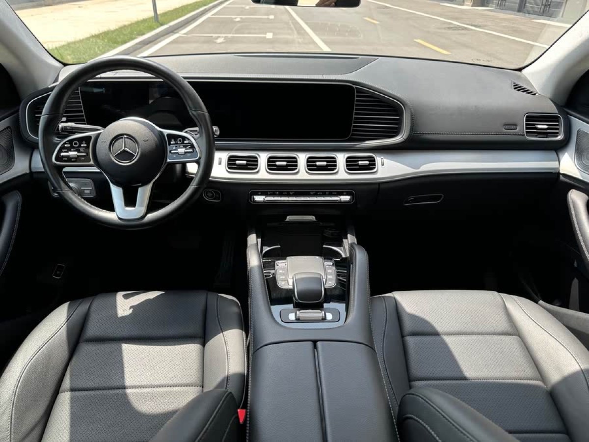 奔馳 奔馳GLE轎跑  2022款 改款 GLE 350 4MATIC 轎跑SUV 時(shí)尚型圖片