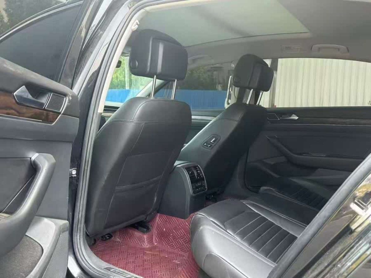 大眾 邁騰  2019款  330TSI DSG 豪華型 國(guó)VI圖片
