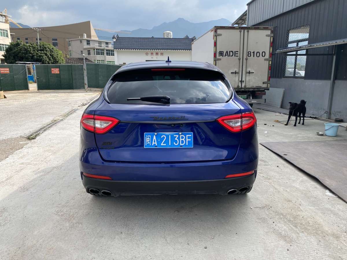 瑪莎拉蒂 Levante  2018款 3.0T 350Hp 標(biāo)準(zhǔn)版圖片