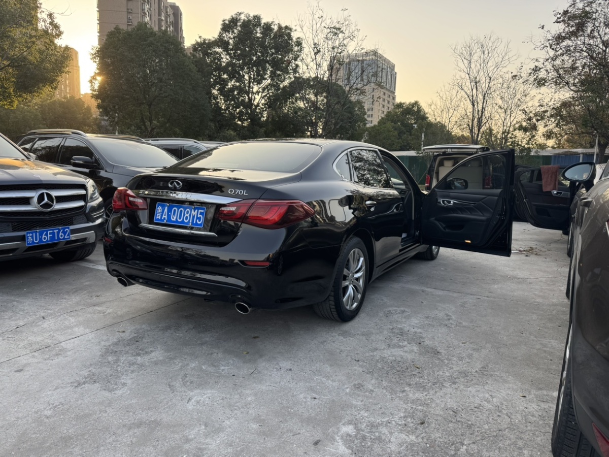 英菲尼迪 Q70  2017款 Q70L 2.5L 精英版圖片