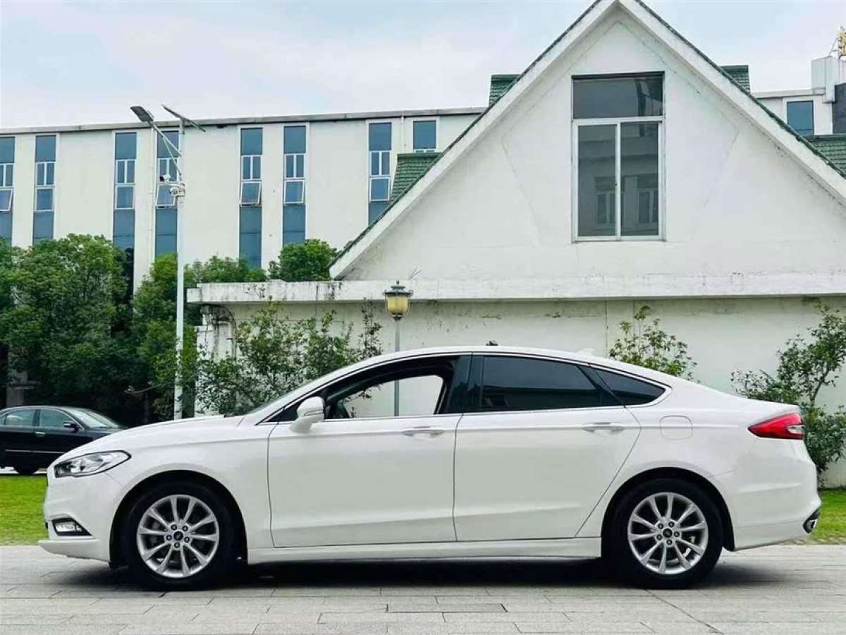 福特 蒙迪歐  2017款 改款 EcoBoost 180 時尚型圖片