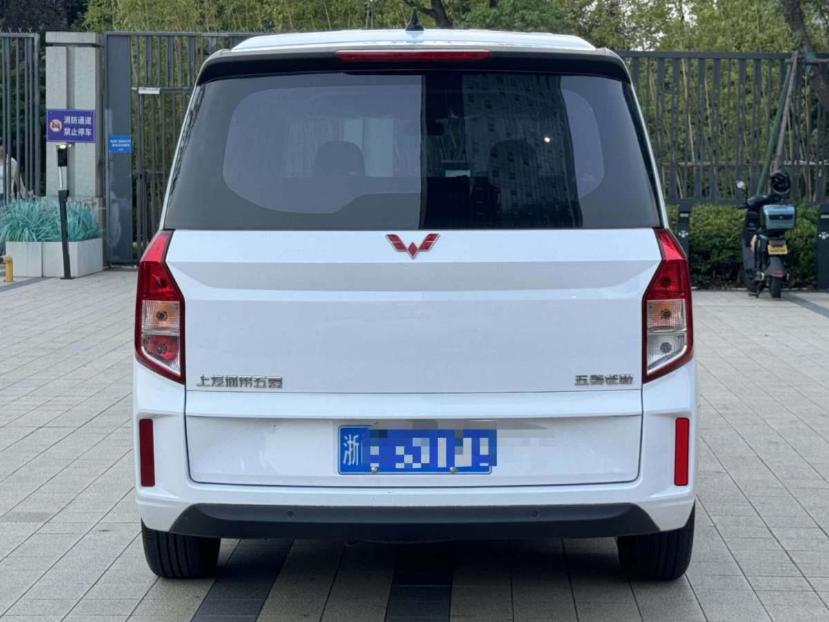 五菱 五菱征程  2021款 1.5T 手動(dòng)豪華型營(yíng)運(yùn)車圖片