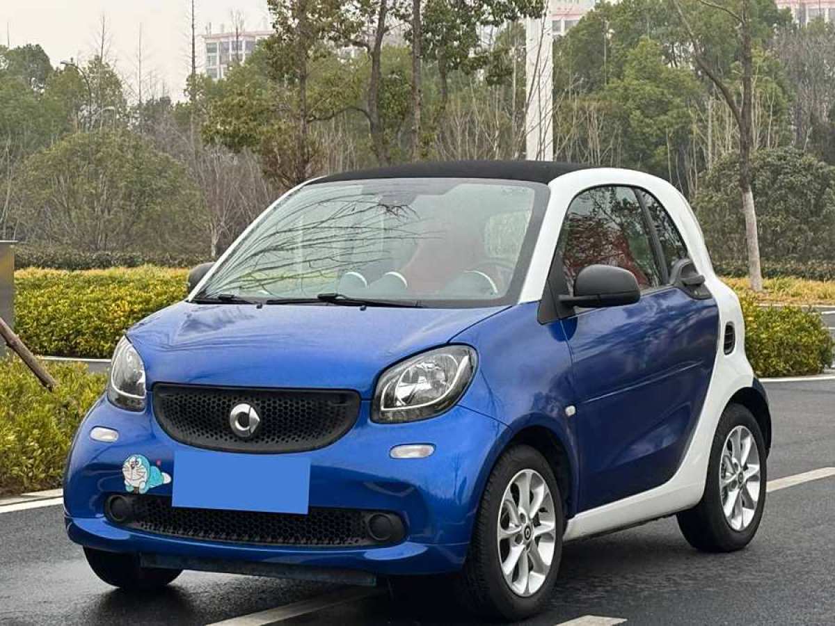 2017年7月smart fortwo  2015款 1.0L 52千瓦硬頂靈動版