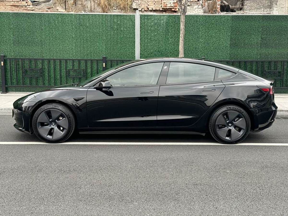 2021年12月特斯拉 Model 3  2021款 標(biāo)準(zhǔn)續(xù)航后驅(qū)升級(jí)版 3D6