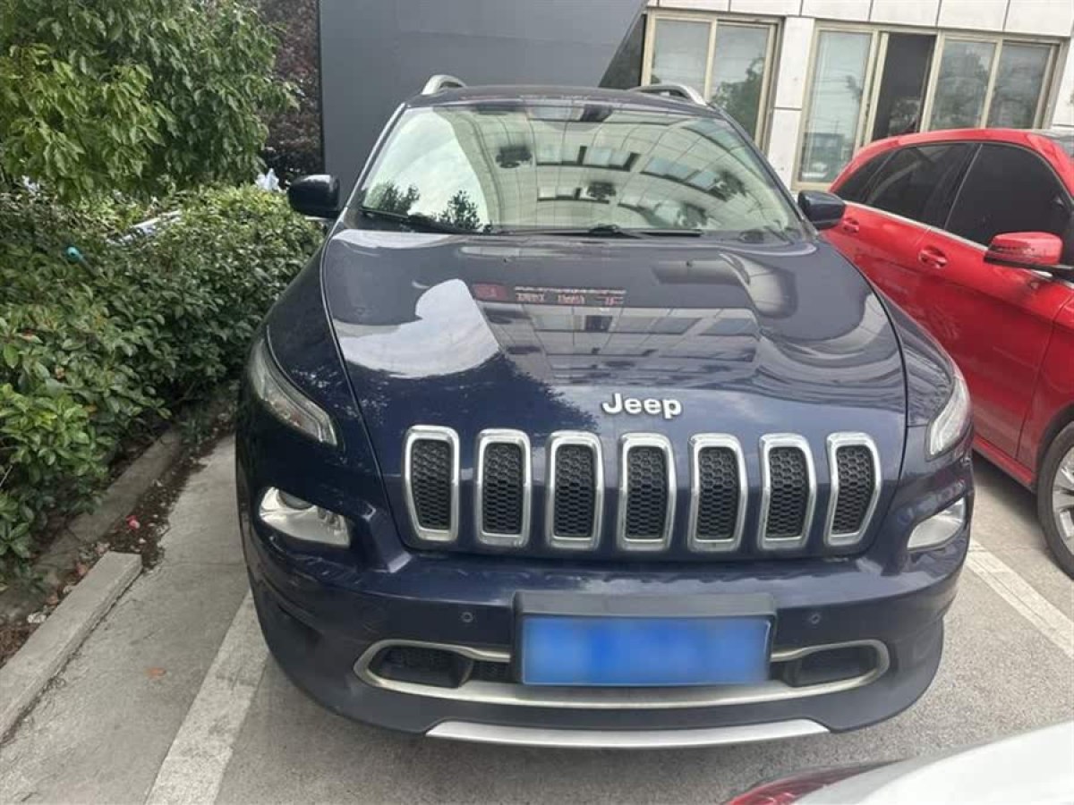 Jeep 自由光  2016款 2.4L 專業(yè)智能版圖片