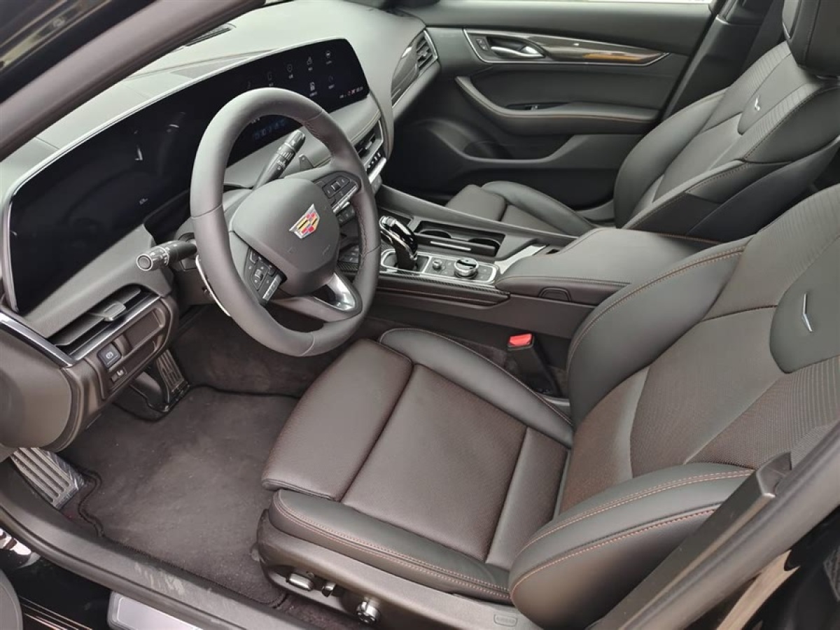 凱迪拉克 CT5  2024款 28T 鉑金型圖片
