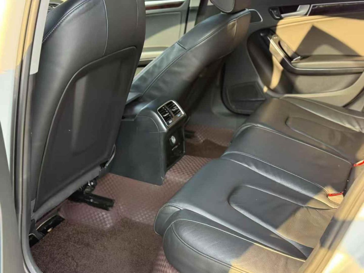奧迪 奧迪A4L  2015款 A4L 1.8TFSI 30TFSI 舒適型圖片