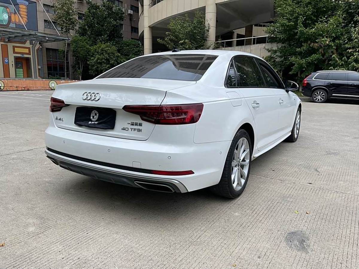 奧迪 奧迪A4L  2019款 40 TFSI 時(shí)尚型 國VI圖片