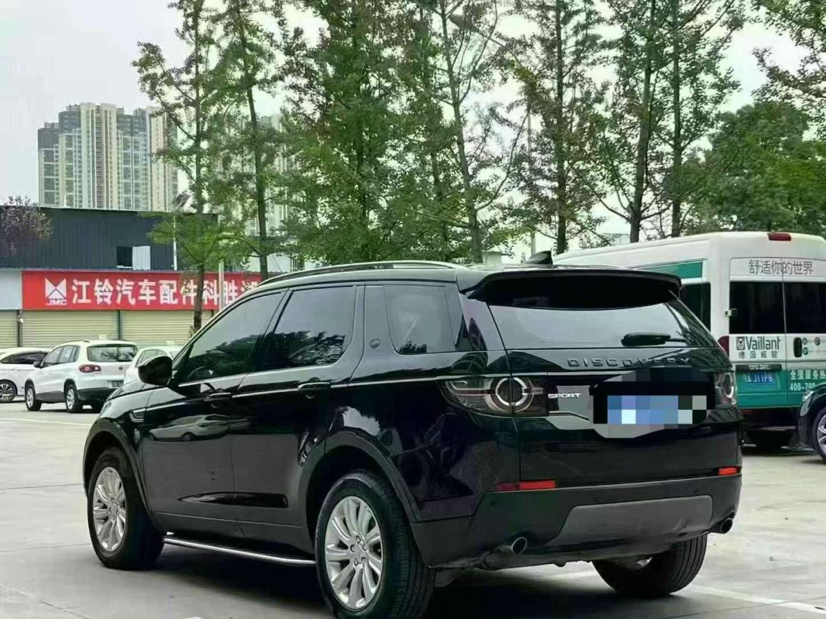 路虎 發(fā)現(xiàn)神行  2017款 2.0T HSE圖片
