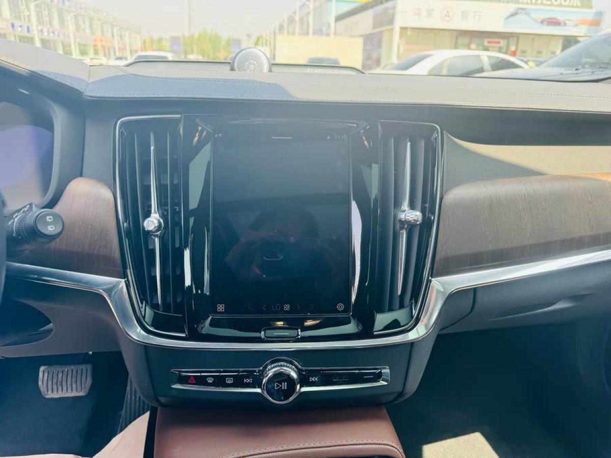 沃爾沃 V90  2024款 Cross Country B5 AWD 智尊版圖片