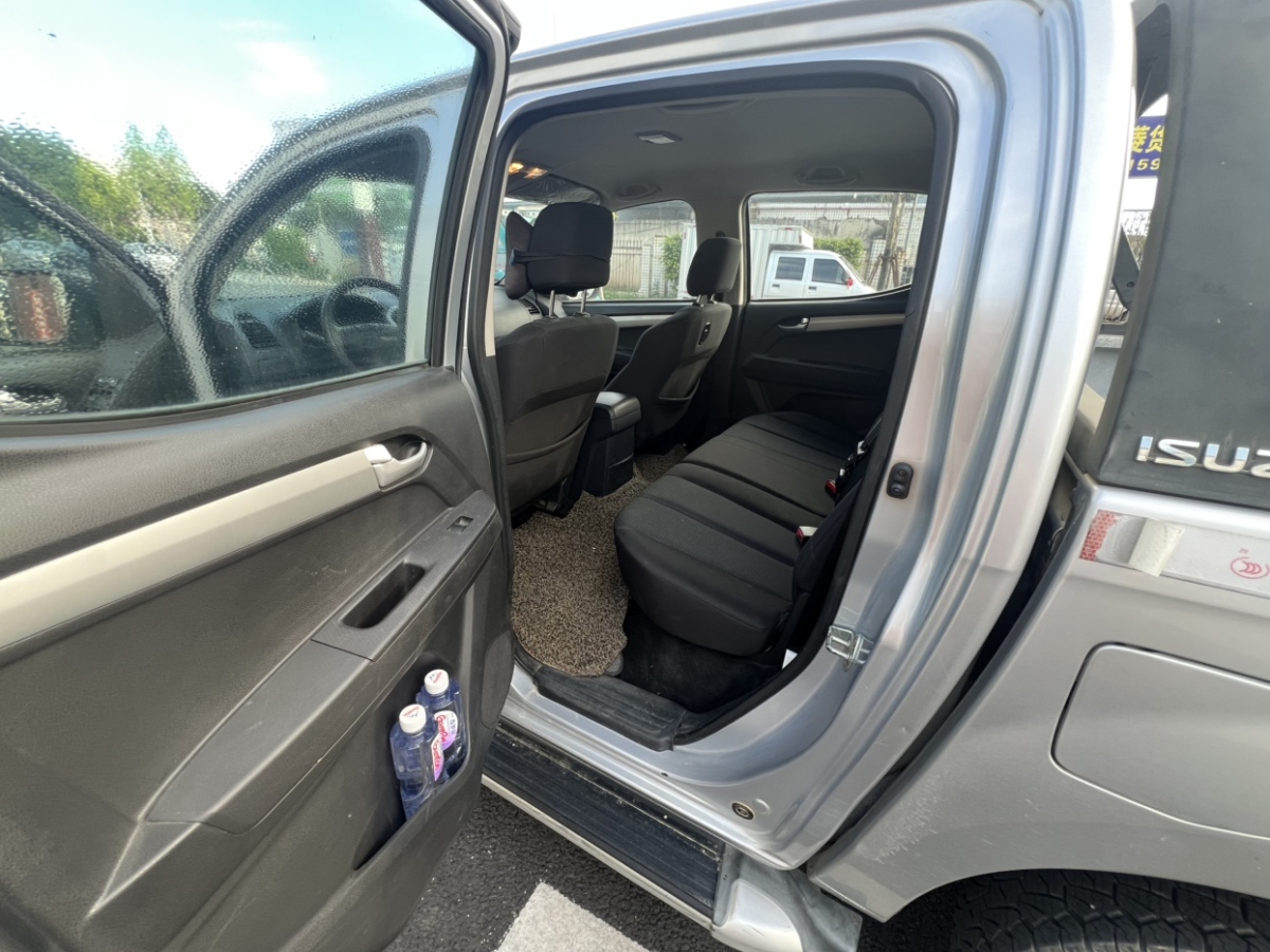 五十鈴 D-MAX  2015款 2.5T兩驅(qū)手動(dòng)基本型4JK1圖片