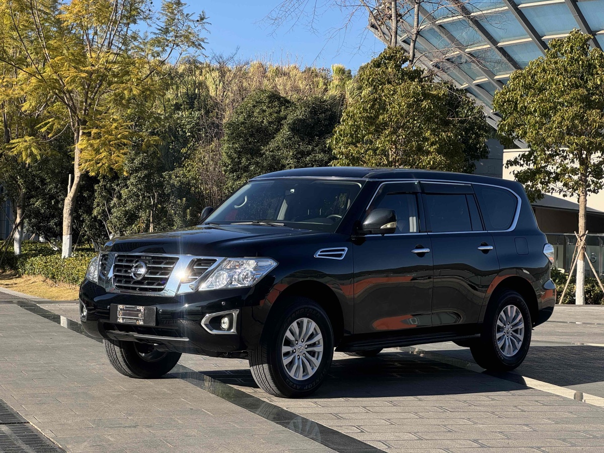 日產(chǎn) 途樂  2018款 4.0L 領(lǐng)英型圖片