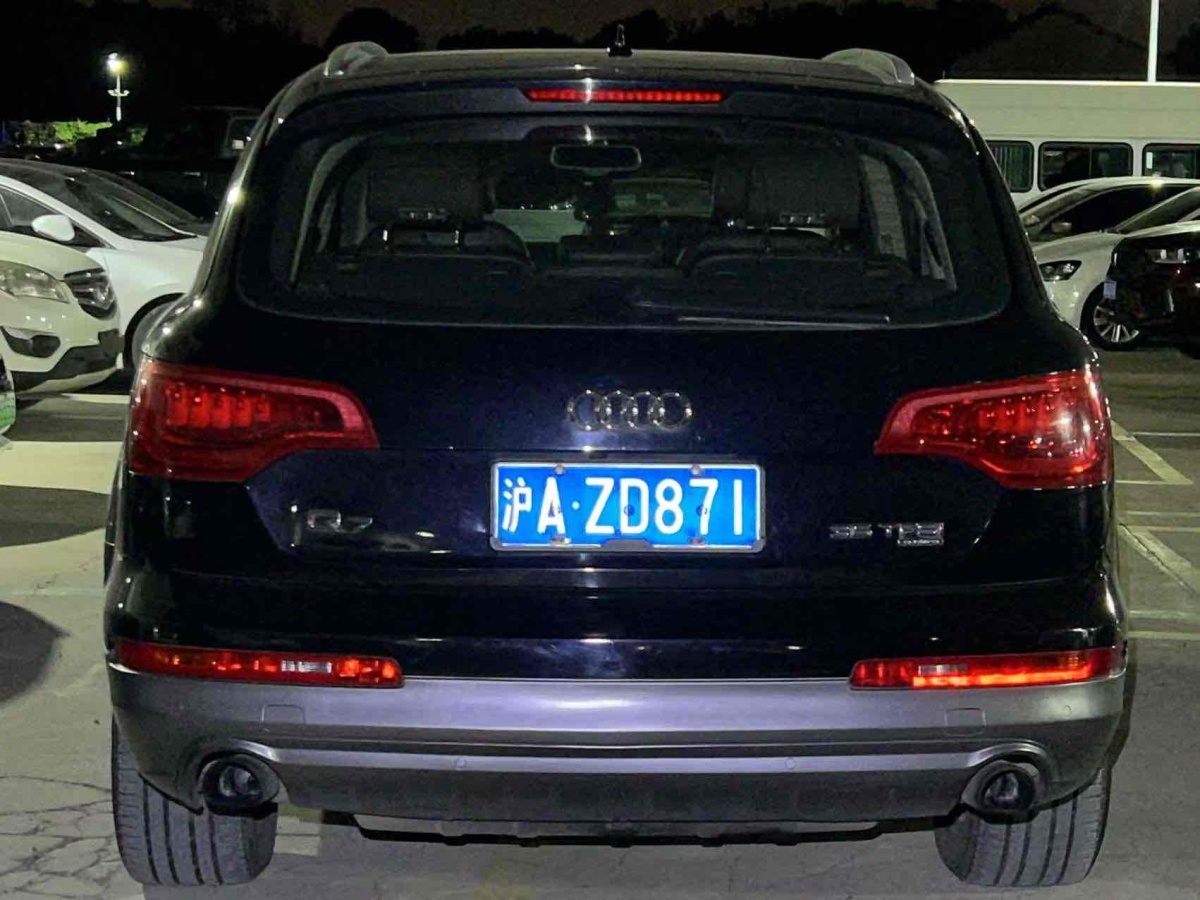 奧迪 奧迪Q7  2015款 35 TFSI 進(jìn)取型圖片