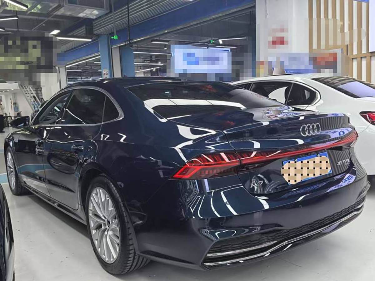 奧迪 奧迪A7L  2024款 45TFSI S-line 筑夢(mèng)型 流晶套裝圖片