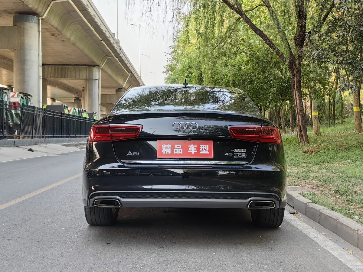 奧迪 奧迪A4L  2018款 30周年年型 45 TFSI quattro 運動型圖片