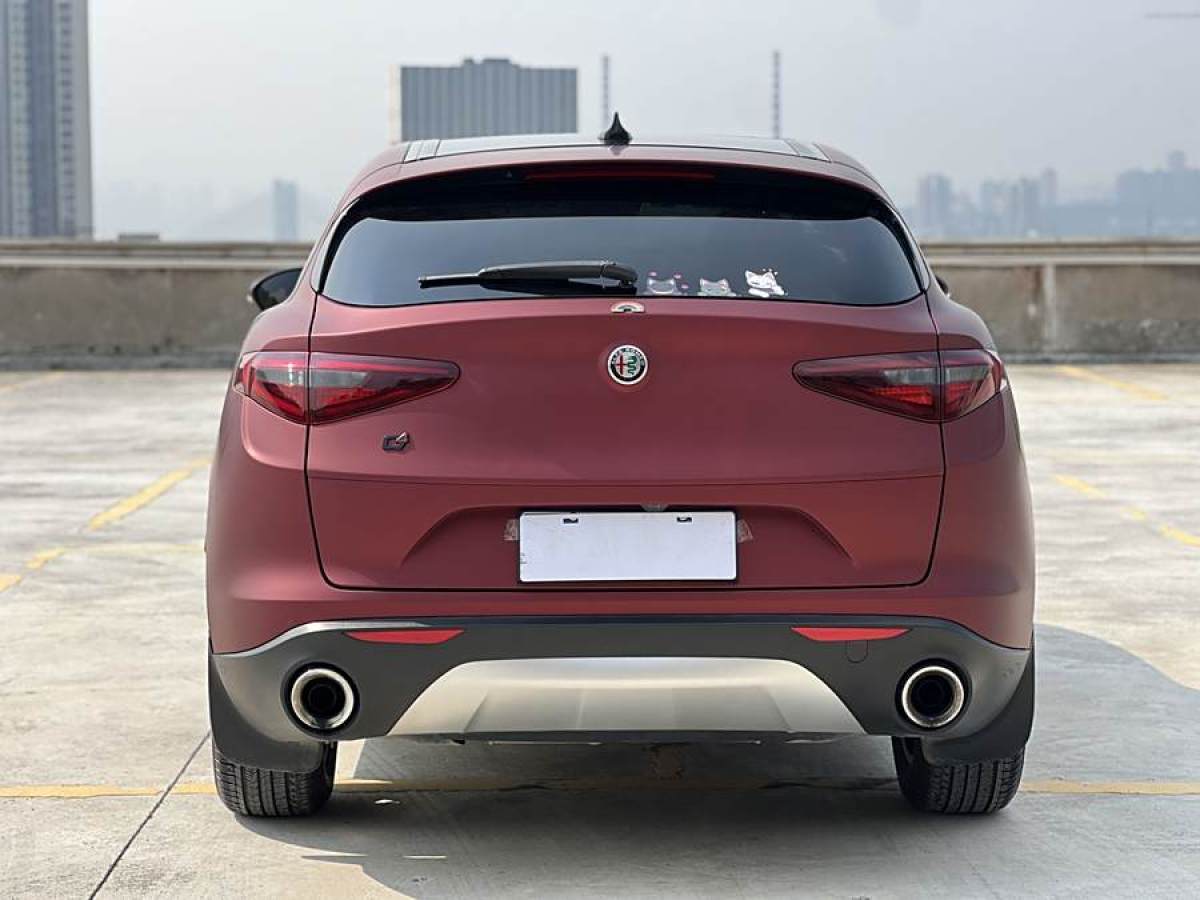 2019年7月阿爾法·羅密歐 Stelvio  2017款 2.0T 200HP 精英版