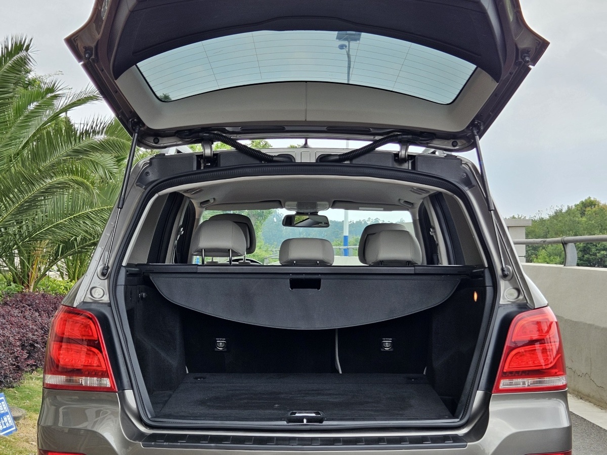 奔馳 奔馳GLK級(jí)  2013款 GLK 300 4MATIC 動(dòng)感型圖片