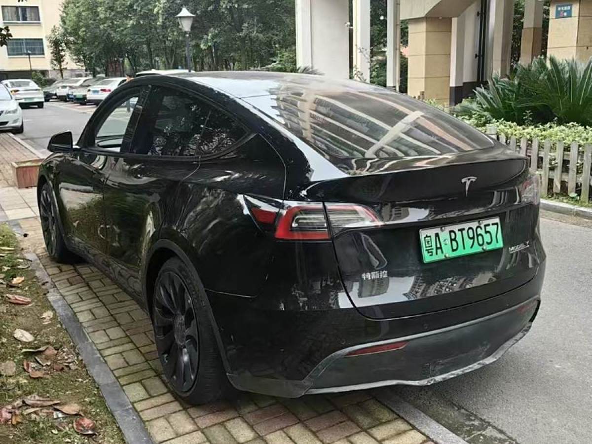 特斯拉 Model 3  2022款 Performance高性能全輪驅(qū)動(dòng)版圖片