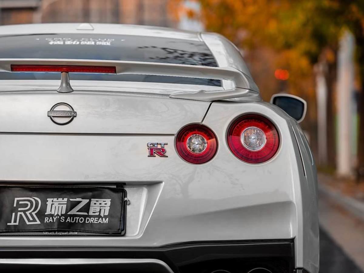 日產(chǎn) GT-R  2012款 3.8T Premium Edition圖片