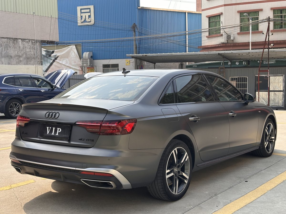 奧迪 奧迪A4L  2022款 40 TFSI 豪華動(dòng)感型圖片