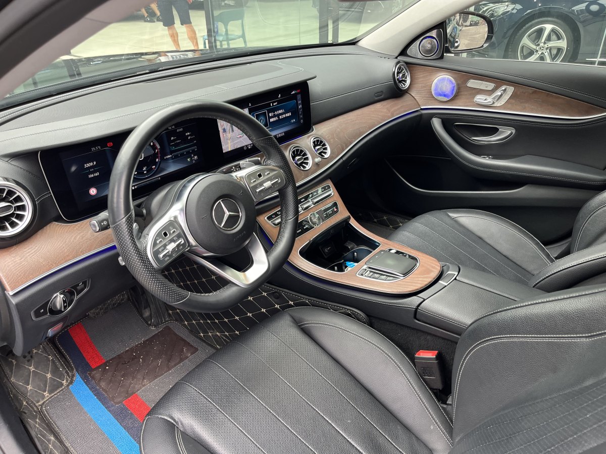 奔馳 奔馳E級(jí)  2019款 改款 E 300 L 豪華型圖片