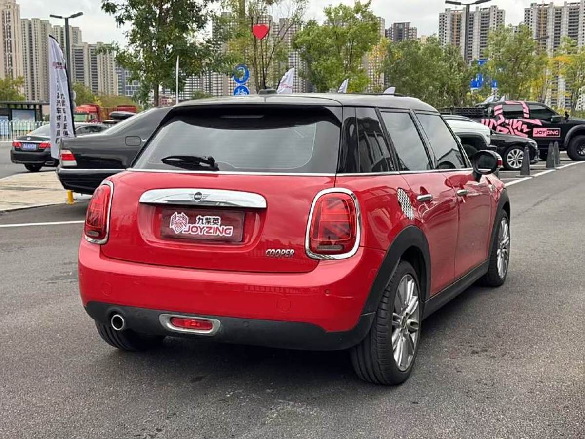 2018年11月MINI MINI  2018款 1.5T COOPER 藝術(shù)家 五門版