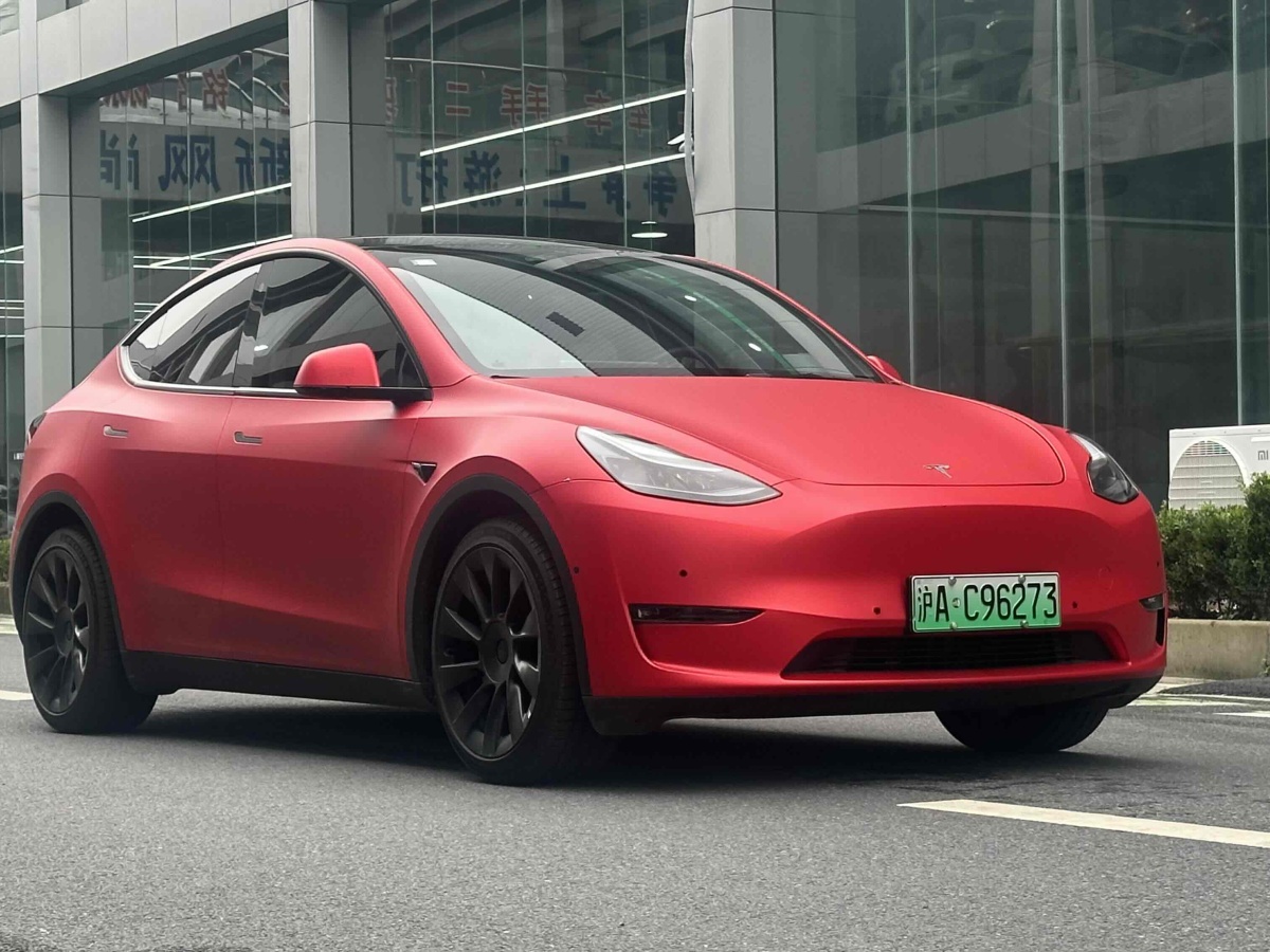 特斯拉 Model Y  2021款 改款 標(biāo)準(zhǔn)續(xù)航后驅(qū)升級版圖片