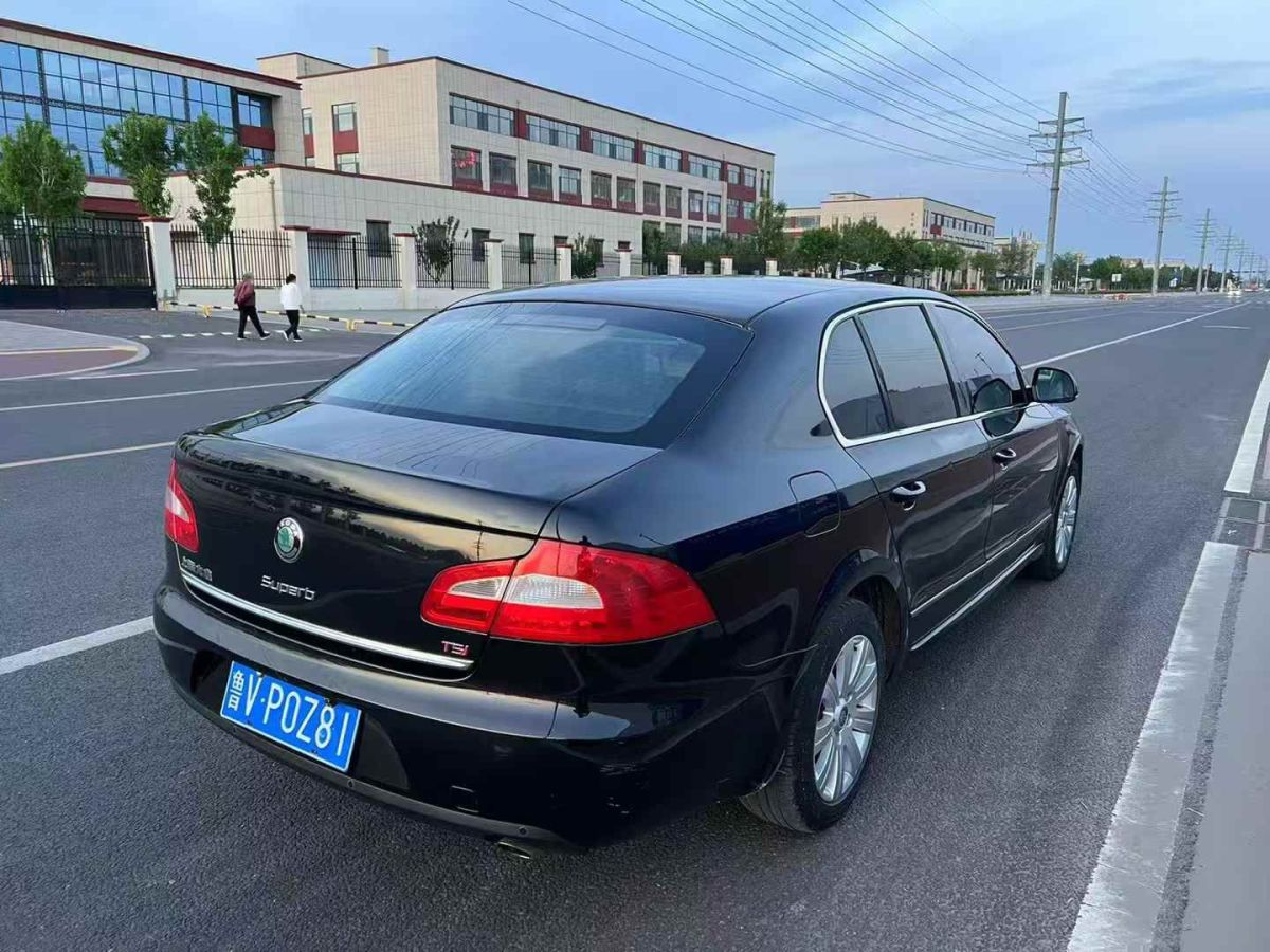 大眾 途銳  2013款 3.6L 越野增強(qiáng)高配型圖片