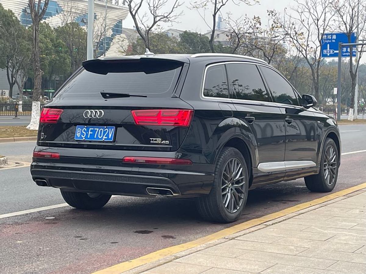 奧迪 奧迪Q7  2016款 45 TFSI 技術(shù)型圖片