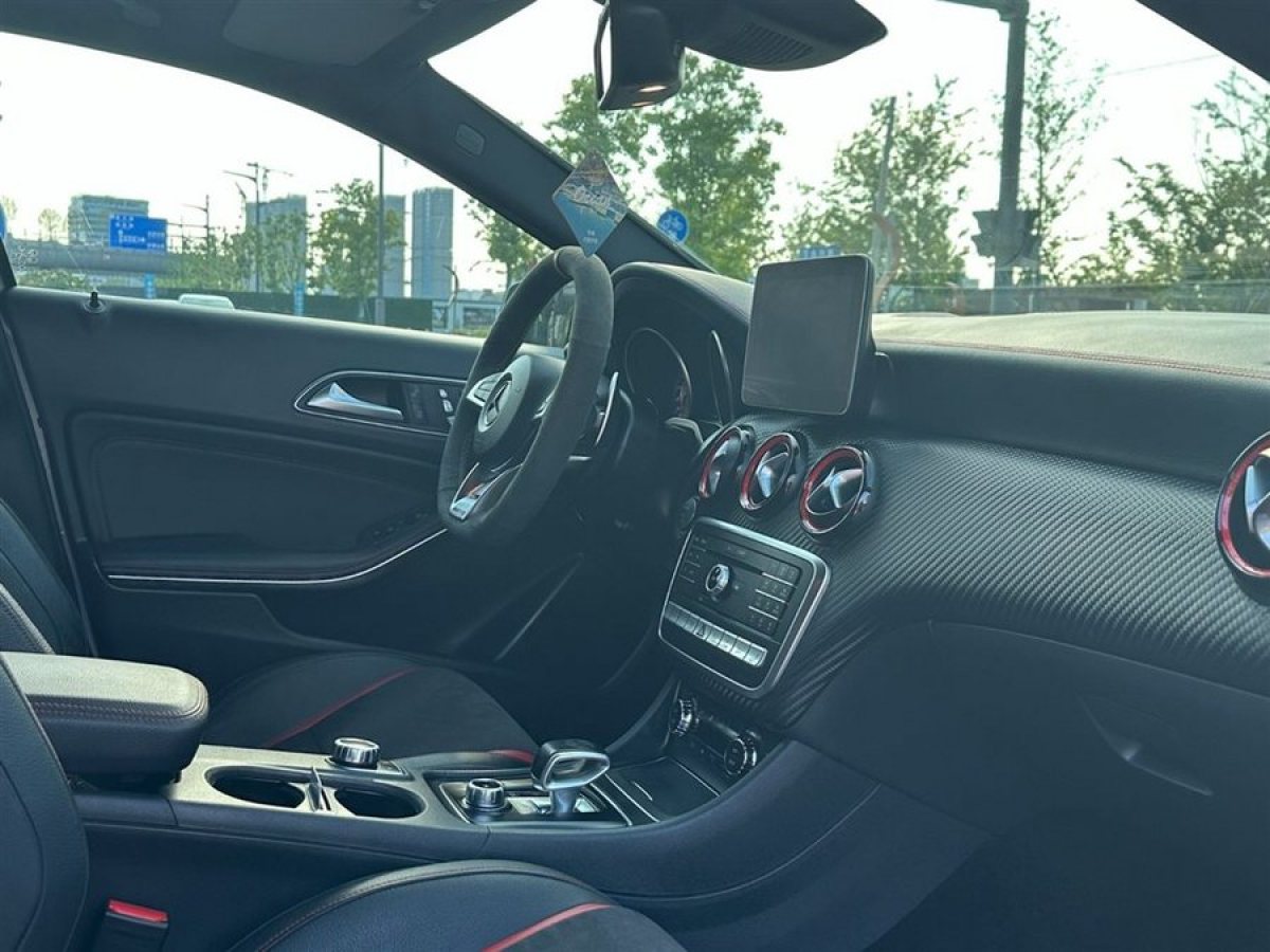 奔驰 奔驰A级AMG  2016款 AMG A 45 4MATIC图片