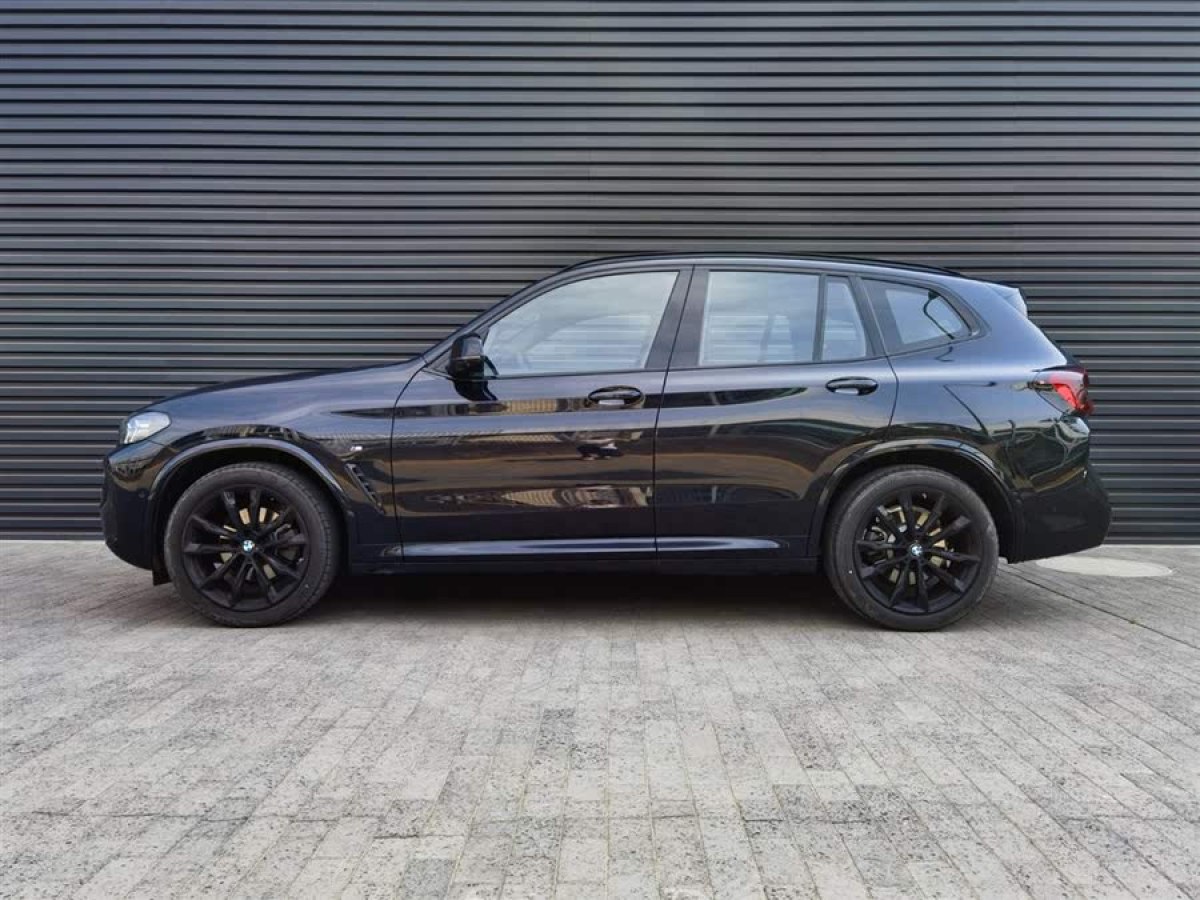 寶馬 寶馬X3  2023款 xDrive30i 尊享型 M曜夜套裝圖片