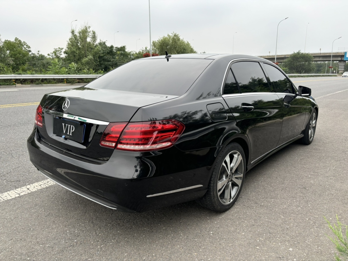 奔馳 奔馳E級(jí)  2014款 E 260 L 豪華型圖片