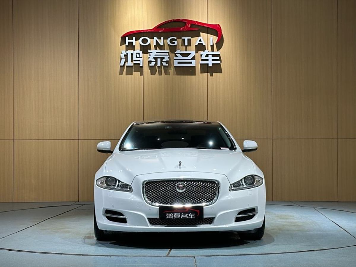 捷豹 XJ  2015款 XJL 2.0T 典雅商務(wù)80周年典藏版圖片