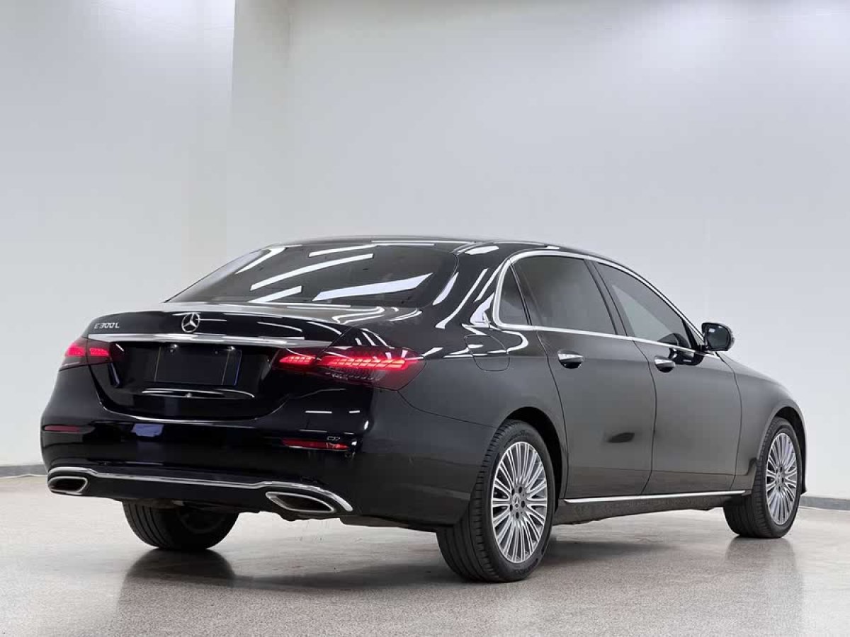 奔馳 奔馳E級  2021款 改款 E 300 L 豪華型圖片