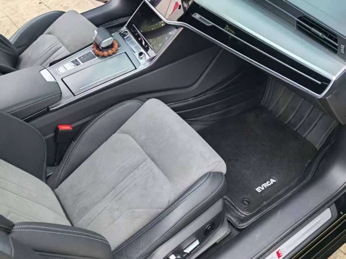 奧迪 奧迪A6L  2024款 45 TFSI 臻選動感型圖片