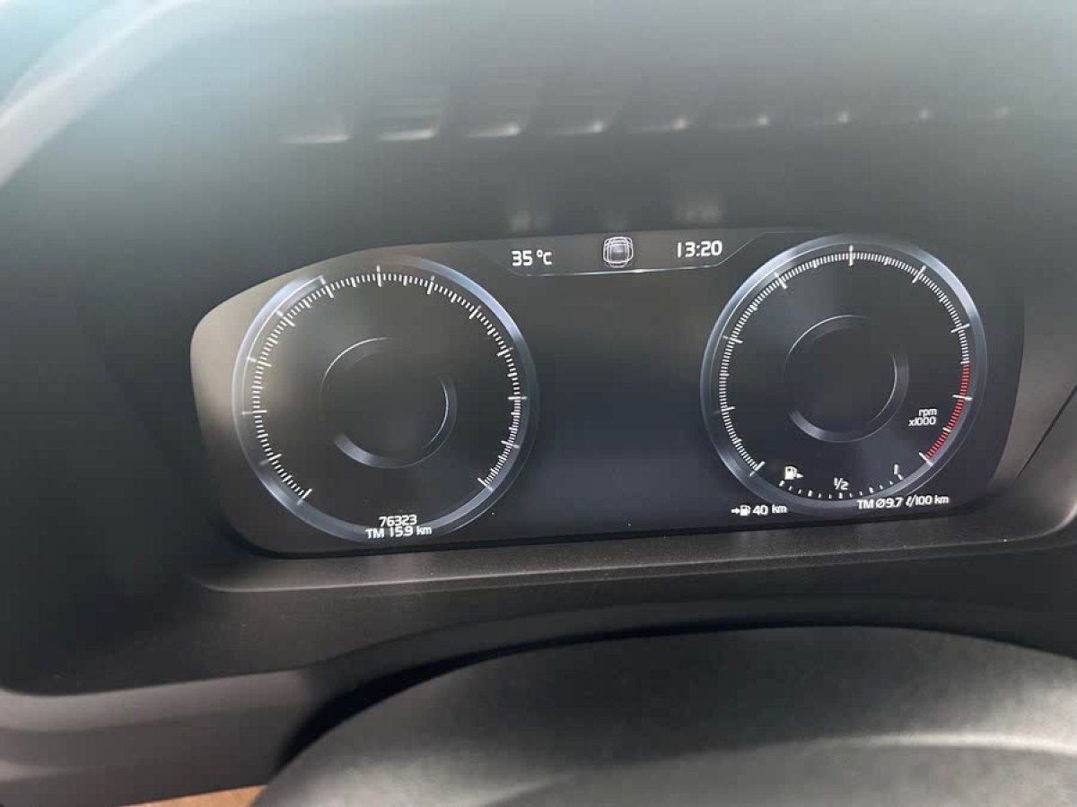 沃爾沃 XC90  2021款 B6 智逸豪華版 7座圖片