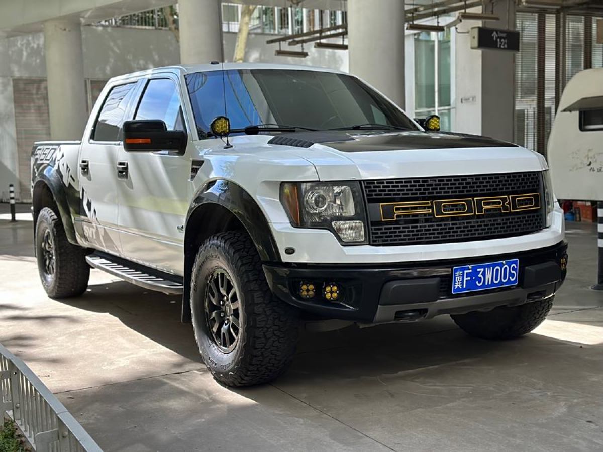 2012年2月福特 F-150  2011款 6.2L SVT Raptor SuperCrew