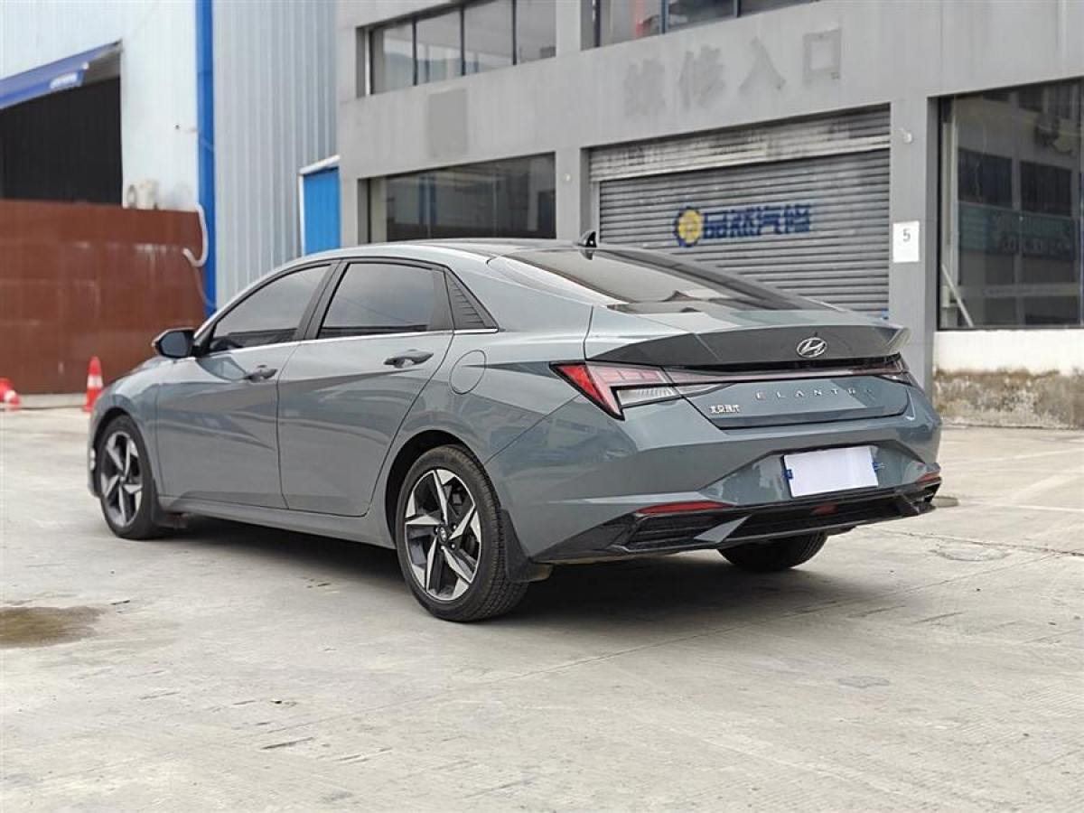 現(xiàn)代 伊蘭特  2022款 1.5L CVT LUX尊貴版圖片