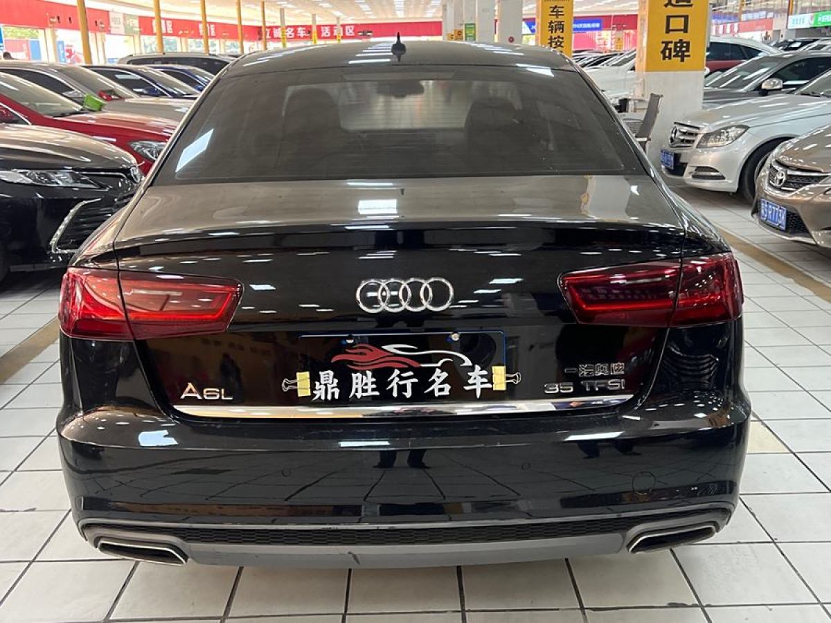 奧迪 奧迪Q3  2018款 30周年年型 35 TFSI 時(shí)尚型圖片