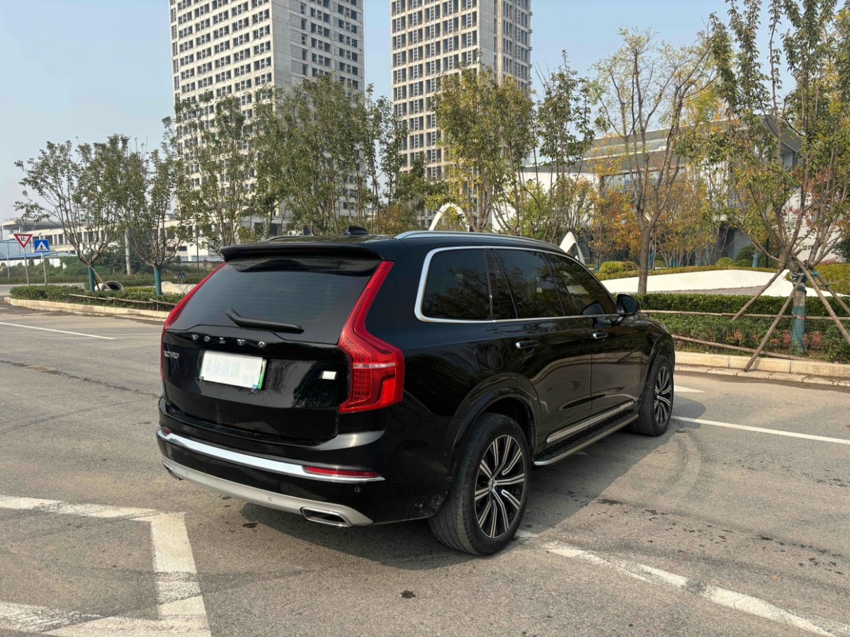 沃爾沃 XC90新能源  2021款 E驅(qū)混動 T8 智尊豪華版 7座圖片