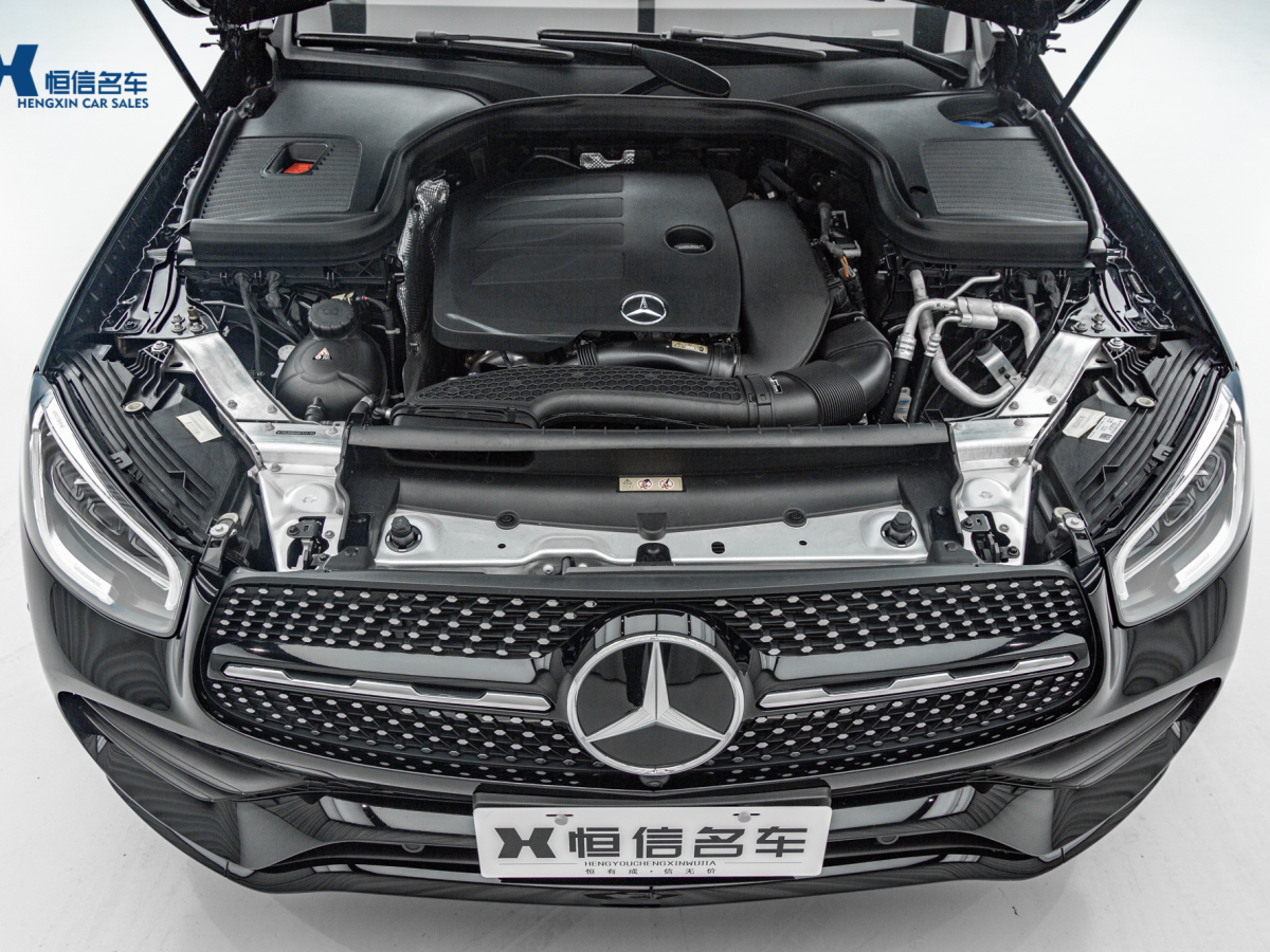 奔馳 奔馳GLC  2021款 GLC 260 4MATIC 轎跑SUV圖片