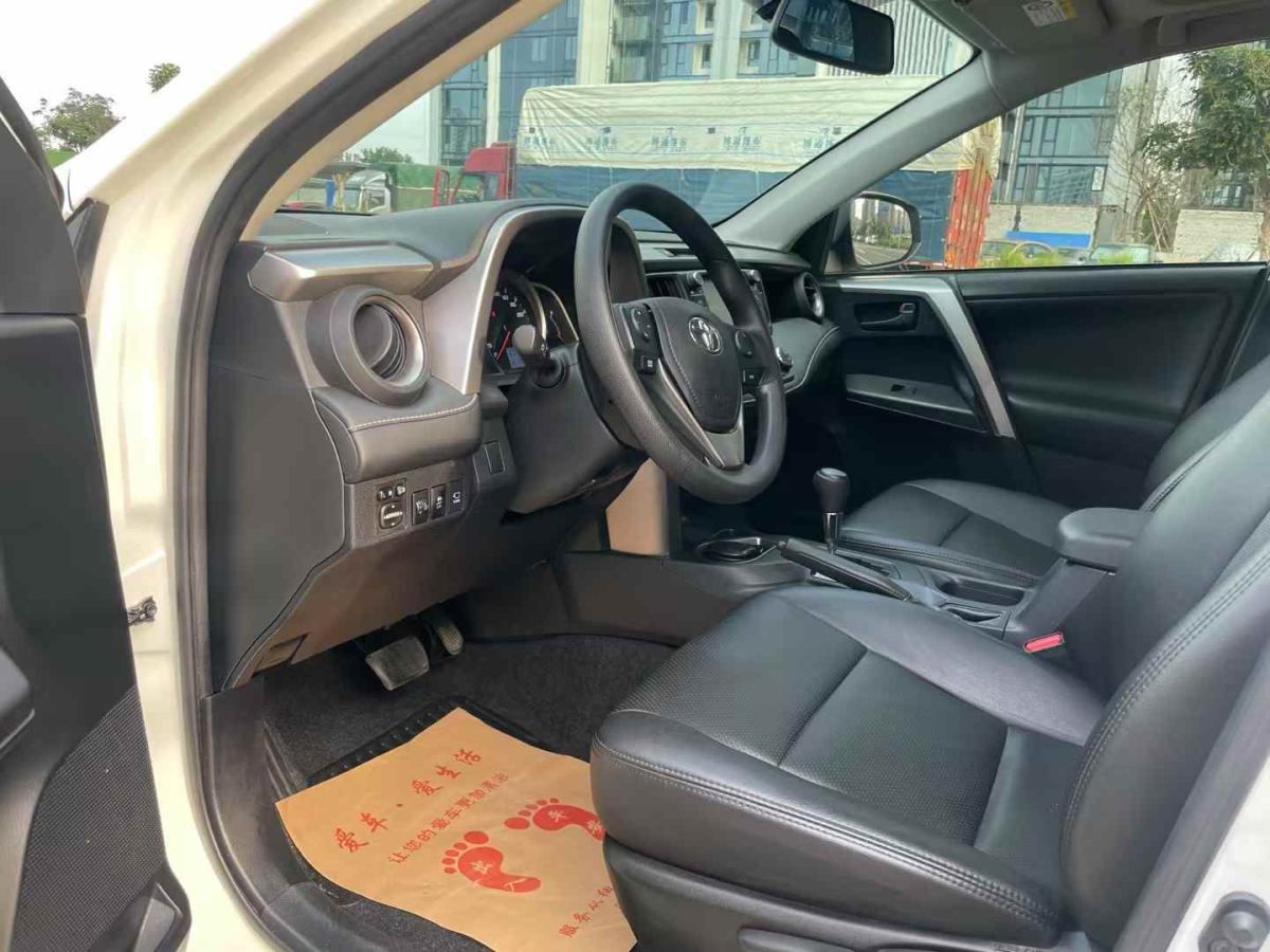 豐田 RAV4榮放 圖片