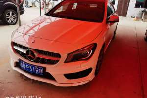 奔驰CLA级 奔驰 CLA 220 4MATIC