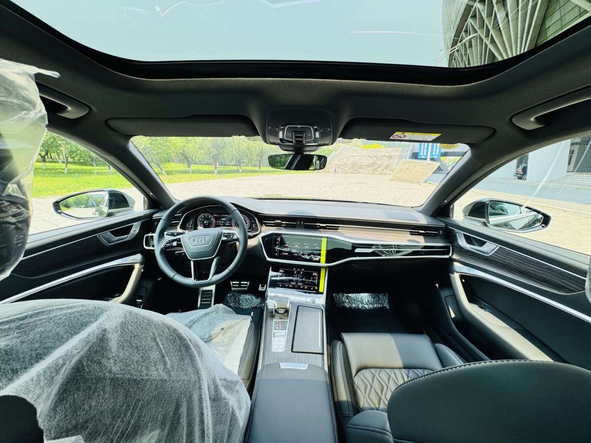奧迪 奧迪A6L  2025款 45 TFSI 臻選動(dòng)感型圖片