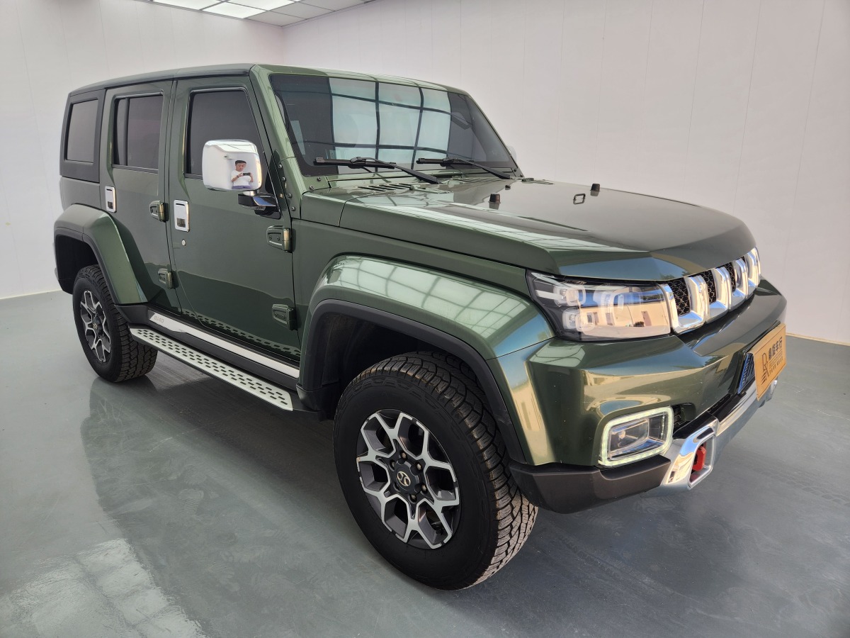 2019年6月北京 BJ40  2019款  2.0T 自动四驱城市猎人版尊享型