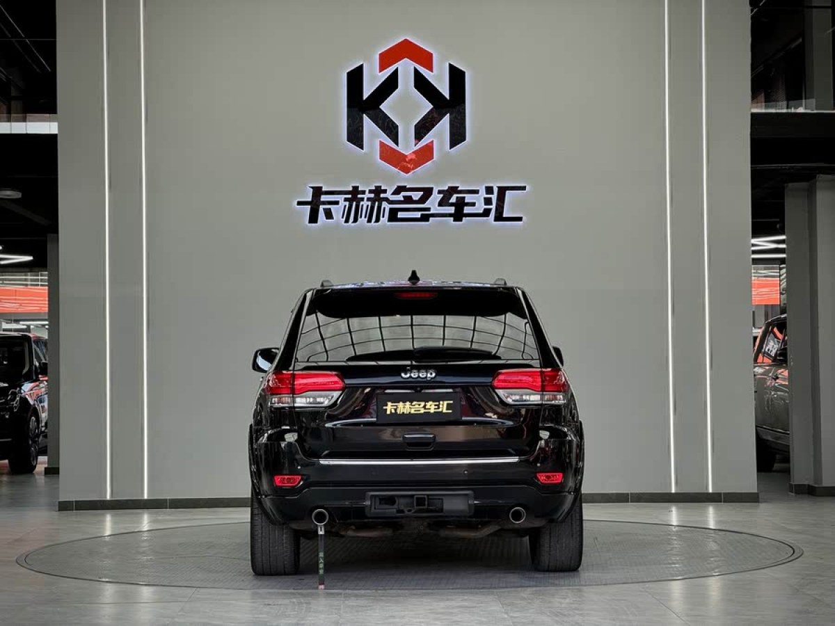 Jeep 大切諾基  2015款 3.6L 豪華導(dǎo)航版圖片