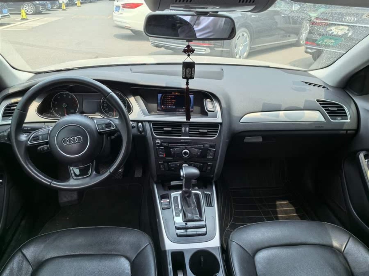 奧迪 奧迪A4L  2013款 35 TFSI 自動標準型圖片