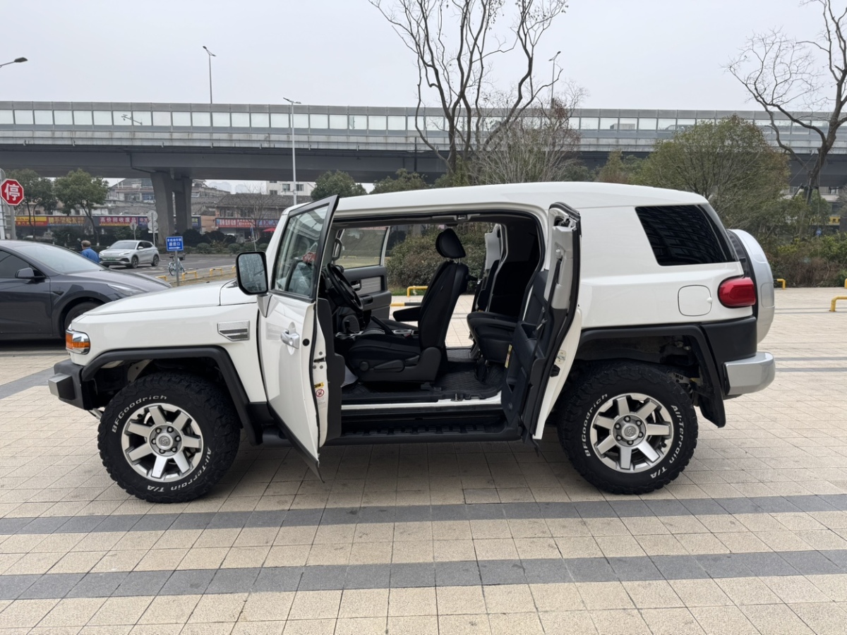 2019年11月豐田 FJ 酷路澤  2007款 4.0L